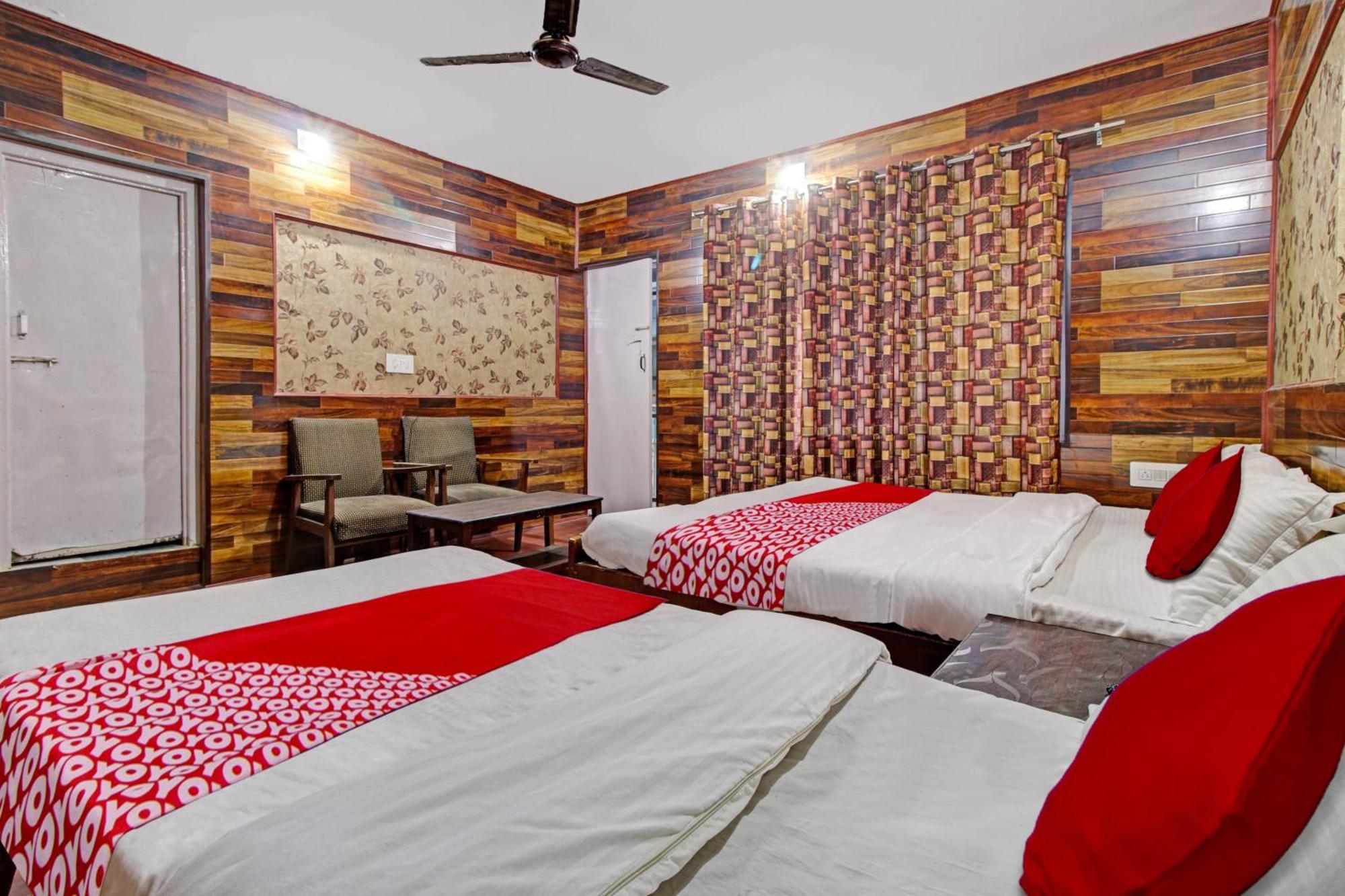 Hotel Ab-I-Hayat Srīnagar Buitenkant foto